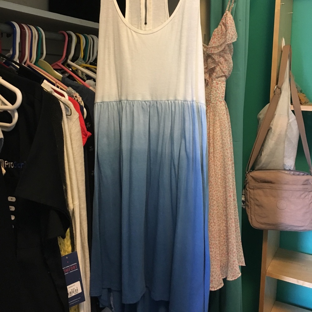 Dress - Picture 4 of 4